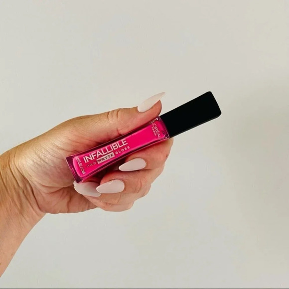 L’ORÉAL infallible pro matte gloss 302 fuchsia - Picture 2 of 6